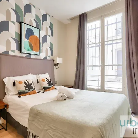 Appartamento Urbanflat 61 - 3 Bedrooms Center Of Parigi