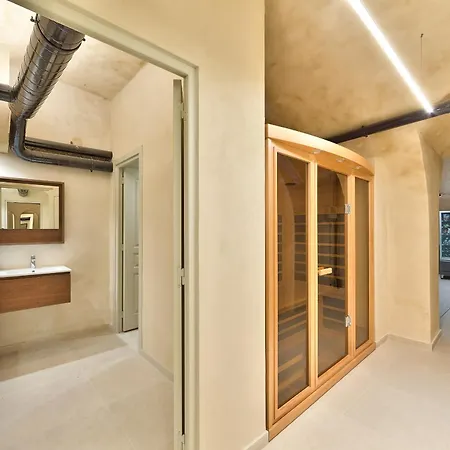 Urbanflat 61 - 3 Bedrooms Center Of Appartamento